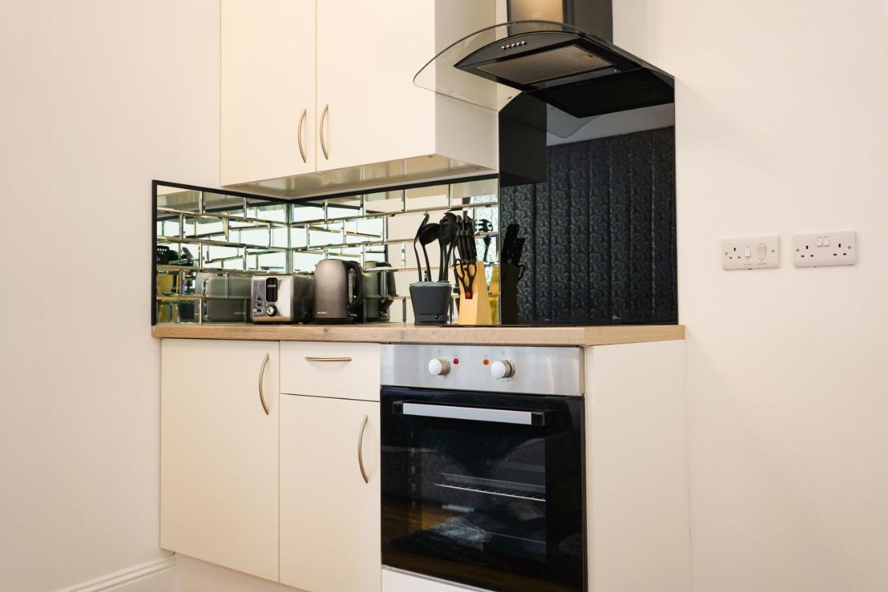 Novana Aparthotel Glasgow Bagian luar foto